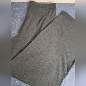 Saint + Sofia gray wide leg pull on Camden pants size 10